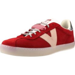 Buty VICTORIA BERLIN SERRAJE Czerwony. Czerwone obuwie trekkingowe damskie Victoria, ze skóry, bez zapięcia. Za 351.99 zł.