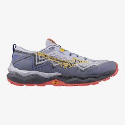 Buty do biegania damskie Mizuno Wave Daichi 9 icelandic. Czerwone obuwie sportowe damskie Mizuno, bez zapięcia, do biegania, mizuno wave. Za 499.99 zł.