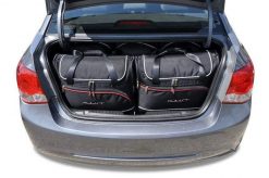 Torby Do Bagażnika Chevrolet Cruze Limousine 2008-2014 5Szt Kjust. Czarne torby podróżne KJUST, bez wzorów, z kauczuku. Za 1,502.00 zł.