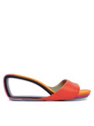 United Nude Klapki Mobius Mid 1000397616 Kolorowy. Klapki damskie United Nude, bez wzorów, ze skóry, bez obcasa, bez zapięcia. Za 1,259.00 zł.