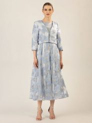 APART Bolerko w kolorze kremowo-błękitnym rozmiar: 44. Brązowe swetry klasyczne damskie Apart, bez kołnierzyka. Za 208.99 zł.