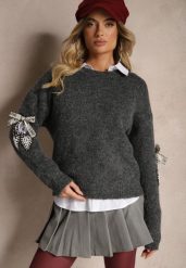 Czarny Sweter z Wełną Cyrkoniami Perełkami i Kokardą Firilina. Czarne swetry klasyczne damskie Renee, z jeansu, bez kołnierzyka. Za 129.99 zł.
