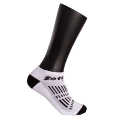 Skarpety techniczne 3 pary 35-38, 95% poliester 5% elastan. Czarne skarpetki damskie 2117 OF SWEDEN, bez wzorów, z elastanu. Za 129.99 zł.