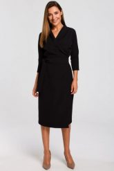 Elegancka sukienka biznesowa kopertowa midi z paskiem w talii czarna. Czarne sukienki damskie Stylove, bez wzorów, biznesowe, bez ramiączek. Za 309.00 zł.