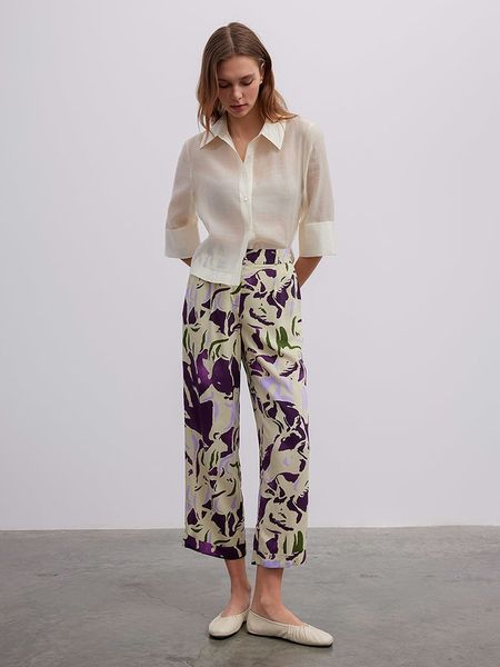 BGN Spodnie w kolorze kremowo-fioletowym rozmiar: 38. Brązowe spodnie materiałowe damskie BGN, bez wzorów, z materiału. Za 96.37 zł.