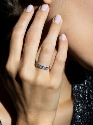 DIAMANTA Złoty pierścionek "Signs" z diamentami rozmiar: 52. Szare pierścionki damskie DIAMANTA, z diamentem, złote. Za 1,379.95 zł.