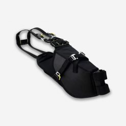 Uprząż rowerowa do bikepackingu Riverside ADVT 900 na torbę podsiodłową. Czarne torebki klasyczne damskie ROCKRIDER, bez dodatków. Za 269.99 zł.
