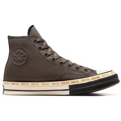Buty sportowe Converse Chuck 70 GORE TEX Waterproof. Brązowe obuwie sportowe damskie Converse, z gore-texu, bez zapięcia, na fitness i siłownię. Za 548.05 zł.
