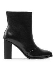 Simple Botki SL-44-02-000112 Czarny. Czarne botki damskie Simple, ze skóry, bez obcasa, na słupku, bez zapięcia. Za 469.99 zł.