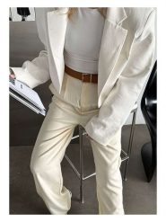 Lucky Bees Pasek w kolorze brązowym - dł. 100 cm rozmiar: onesize. Brązowe paski damskie Lucky Bees, bez wzorów, z materiału. Za 91.99 zł.