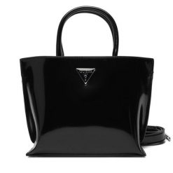 Torebka Guess. Czarne torebki klasyczne damskie Guess, bez dodatków. Za 589.99 zł.