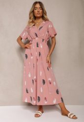 Ciemnoróżowa Sukienka Namsilone. Czerwone sukienki damskie Renee, bez wzorów, eleganckie, bez ramiączek. W wyprzedaży za 55.99 zł.