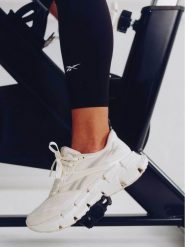 Reebok Sneakersy SS-FLOATZIG 2 100245393 Kremowy. Białe obuwie sportowe damskie Reebok, z materiału, bez zapięcia, do biegania. Za 489.99 zł.