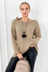 Sweter z naszyjnikiem ciemno beżowy. Brązowe swetry klasyczne damskie Włoski, l, z elastanu, bez kołnierzyka, plus size. Za 154.75 zł.