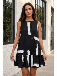 SOULSHAE Sukienka w kolorze czarnym rozmiar: L/XL. Czarne sukienki damskie SOULSHAE, bez wzorów, bez ramiączek. Za 119.95 zł.