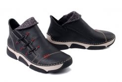 RIEKER 45983-00 black combiantion, botki damskie. Czarne botki damskie Rieker, bez obcasa, bez zapięcia. Za 349.90 zł.