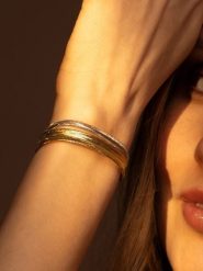 OR ÉCLAT Złota bransoletka "Vico" rozmiar: onesize. Szare bransoletki damskie Or Éclat, złote. Za 1,377.45 zł.