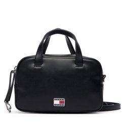 Torebka Tommy Jeans. Czarne torebki klasyczne damskie Tommy Jeans, z jeansu, bez dodatków. Za 529.99 zł.