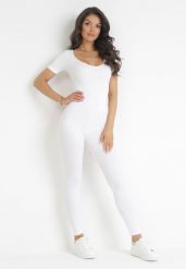 Biały Długi Kombinezon Bodycon z Prążkowanej Dzianiny Selagia. Białe sukienki damskie Born2be, bez wzorów, z dzianiny, bez ramiączek. Za 119.99 zł.