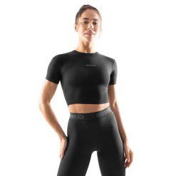 Damska koszulka treningowa crop top z krótkim rękawem Fitness Siroko Sculpt. Czarne koszulki damskie SIROKO, xs, bez wzorów, z tkaniny, bez ramiączek, na fitness i siłownię. Za 127.00 zł.