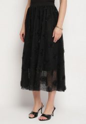 Czarna Rozkloszowana Spódnica ze Strukturalnej Tkaniny z Gumką w Talii Folenne. Czarne spódnice damskie Born2be, na co dzień, l, bez wzorów, z tkaniny, eleganckie, midi. Za 89.99 zł.