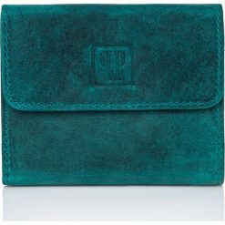 Portmonetka damska zielona PAOLO PERUZZI T-11-GR. Zielone portfele damskie PAOLO PERUZZI, bez wzorów, z materiału. Za 69.99 zł.