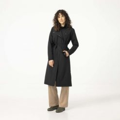 Damska kurtka przeciwdeszczowa Trench Coat długa wodoodporna czarna Poray 5000. Czarne kurtki damskie AGU, s, bez wzorów, z materiału, z kapturem. Za 843.50 zł.