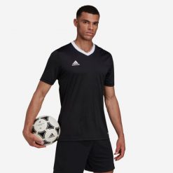 Koszulka do piłki nożnej Adidas Entrada 22. Czarne bluzki damskie Adidas, xl, bez wzorów, z tkaniny, bez kołnierzyka, bez ramiączek. Za 59.99 zł.
