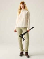 Regatta Spodnie funkcyjne Zipp-Off "Travel Light II" w kolorze khaki rozmiar: 42. Brązowe spodnie dresowe damskie Regatta, bez wzorów, z materiału. Za 171.68 zł.