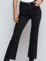 Jeansy kick flare - czarny. Czarne jeansy damskie Sinsay. Za 69.99 zł.