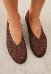 Brązowe Balerinki VICES z Plecioną Cholewką Mahala. Brązowe balerinki damskie Renee, bez wzorów. Za 99.99 zł.