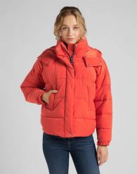 LEE PUFFER JACKET DAMSKA KURTKA PUCHOWA POINCIANA L56VMMOL 112113120. Kurtki damskie Lee, na zimę, l, bez wzorów, z puchu, bez kaptura. Za 359.99 zł.