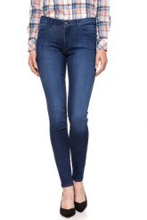 WRANGLER SKINNY SOFT BREEZE W28KRT21S 112128331. Rurki damskie Wrangler, z aplikacjami, z jeansu. W wyprzedaży za 89.99 zł.