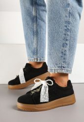 Czarne Sneakersy na Grubej Podeszwie z Ozdobnymi Kokardkami Divelia. Czarne obuwie sportowe damskie Born2be, na lato, z jeansu, bez zapięcia. Za 89.99 zł.