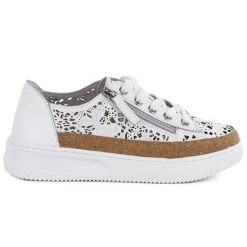 Skórzane półbuty damskie na zamek ażurowe białe Artiker 58C1250. Białe półbuty damskie Artiker, w ażurowe wzory, ze skóry, bez obcasa, bez zapięcia. Za 279.99 zł.