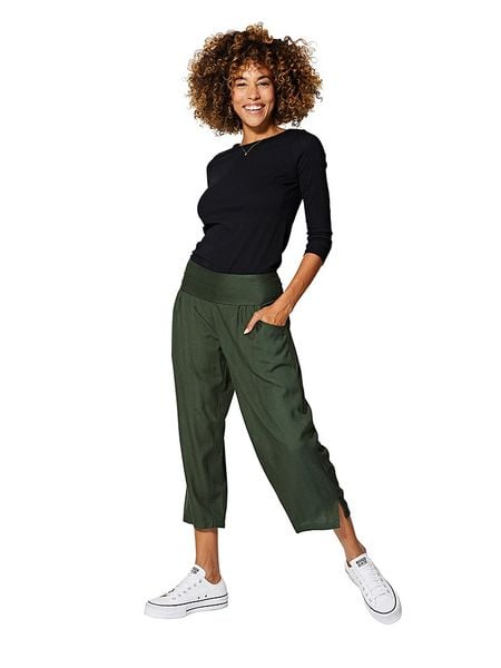 Aller Simplement Spodnie w kolorze zielonym rozmiar: 38-42. Zielone spodnie materiałowe damskie Aller Simplement, bez wzorów, z materiału. Za 70.24 zł.