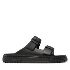 Klapki Armani Exchange. Czarne klapki damskie Armani Exchange, bez wzorów, bez obcasa, bez zapięcia. Za 209.99 zł.