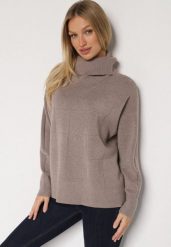 Ciemnobeżowy Golf w Klasycznym Stylu Linagela. Brązowe golfy damskie Born2be, bez wzorów, z jeansu, bez ramiączek. Za 79.99 zł.