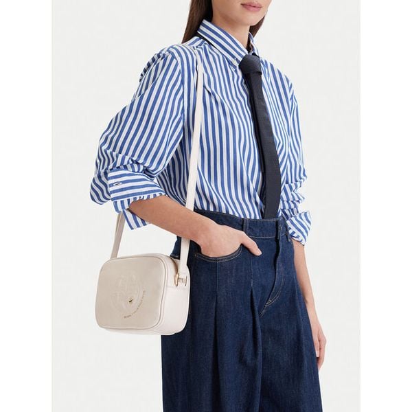 Torebka Beverly Hills Polo Club. Białe listonoszki damskie Beverly Hills Polo Club, bez wzorów, bez dodatków. Za 149.99 zł.