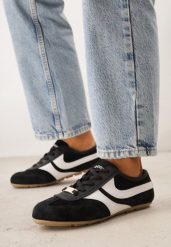 Czarne Zamszowe Sneakersy w Stylu Kultowych Tenisówek Sorisana. Czarne obuwie sportowe damskie Born2be, z jeansu, bez zapięcia, tenisowe. Za 199.99 zł.