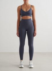 Damskie legginsy bezszwowe, prążkowane, wysoki stan, squat proof niebieskie. Niebieskie legginsy damskie Aim'n, s, bez wzorów, z dzianiny. Za 165.10 zł.