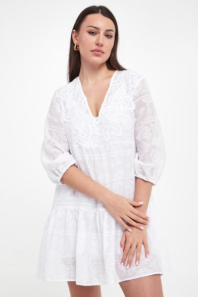 Sukienka ażurowa mini ERMANNO FIRENZE. Sukienki damskie Ermanno Firenze, w ażurowe wzory, bez ramiączek. W wyprzedaży za 1,560.30 zł.
