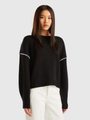 Benetton Sweter w kolorze czarnym rozmiar: M. Czarne swetry klasyczne damskie Benetton, m, z wełny, bez kołnierzyka. Za 141.19 zł.
