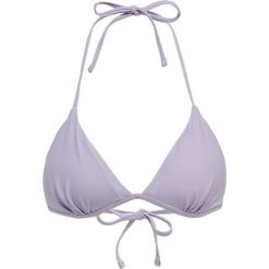 Damski top do kostiumu kąpielowego Hummel Ally. Czerwone bikini Hummel, bez wzorów. W wyprzedaży za 69.70 zł.