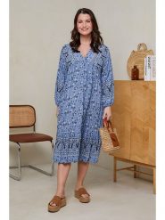Curvy Lady Sukienka w kolorze niebieskim rozmiar: 48/50. Niebieskie sukienki damskie Curvy Lady, bez wzorów, z wiskozy, klasyczne, bez ramiączek. Za 74.81 zł.