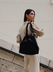 Maison héritage PARIS Skórzany shopper bag "Naya" w kolorze czarnym - 41 x 30 x 10 cm rozmiar: onesize. Czarne shopper bag maison héritage PARIS, bez wzorów, z materiału, na ramię, bez dodatków. Za 434.99 zł.