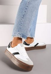 Białe Sneakersy na Grubej Podeszwie z Ozdobnymi Wstawkami Irithine. Białe obuwie sportowe damskie Born2be, z jeansu, bez zapięcia, trekkingowe. Za 109.99 zł.