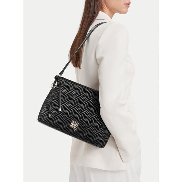 Torebka Nine West. Czarne torebki klasyczne damskie Nine West, bez dodatków. Za 199.99 zł.