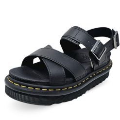 Sandały Voss II Rozmiar 36 - 31558001 Czarny. Czarne sandały damskie Dr Martens, bez wzorów, bez obcasa, bez zapięcia. Za 528.25 zł.