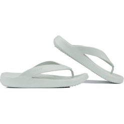 Klapki sportowe damskie Crocs Getaway Flip. Zielone klapki damskie Crocs, bez wzorów, bez obcasa, bez zapięcia. Za 186.32 zł.